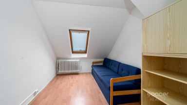 Velmi hezký byt s krásným výhledem a terasou v rodinné vile.