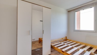 Pronájem bytu po rekonstrukci 2+kk/sklep, 43 m2, ul. Královická, Brandýs nad Labem.