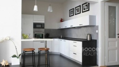 Pronájem krásného bytu 3+kk, 80 m2, Praha 3 - Žižkov, ul. Kubelíkova.