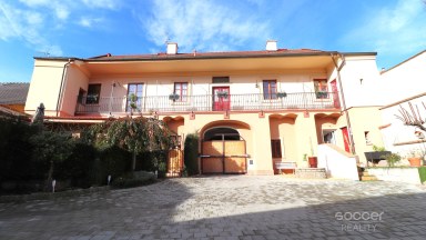 Pronájem bytu 2+kk+ komora, 33 m2, Kostelec nad Labem, ulice T. G. Masaryka