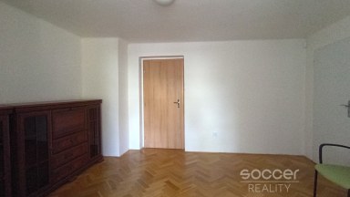 Pronájem kanceláře 2+1, 50m2, Praha 6 - Bubeneč, ul. Na Zátorce.