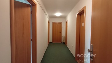 Pronájem kanceláře 2+1, 50m2, Praha 6 - Bubeneč, ul. Na Zátorce.