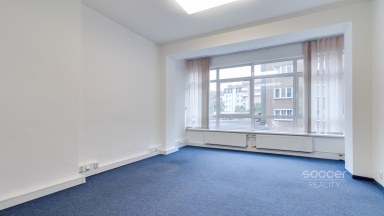 Pronájem nebytových prostor o výměře 204 m2 v ulici Lihovarská, Praha 9 - Libeň.