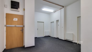 Pronájem nebytových prostor o výměře 204 m2 v ulici Lihovarská, Praha 9 - Libeň.