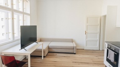Pronájem hezkého bytu 2+kk, 51 m2, Praha 3 - Žižkov, ul. Jeseniova.