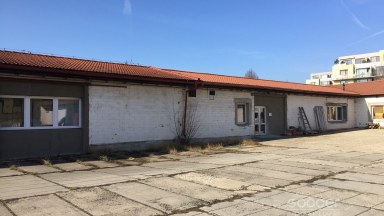 Pronájem skladovacího prostoru 85 m2, ulice Kamýcká, Praha 6 - Suchdol.