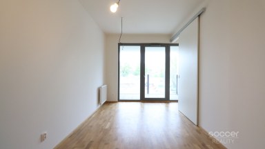 Pronájem bytu 2+kk/B, 46 m2 + 5 m2 balkon, ulice Breitfeldova, Praha 8 – Karlín.