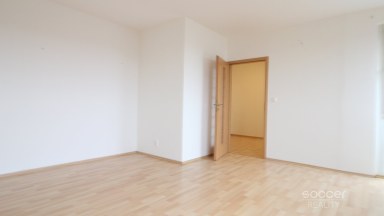 Byt 2+kk/terasa/garážové stání, 52 + 12 m2 na Praze 9 – Horní Počernice, ul. V Javorech na pronájem.