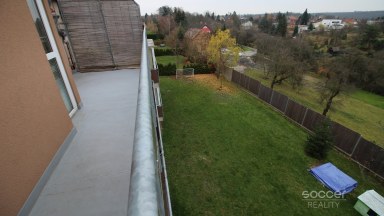 Byt 2+kk/terasa/garážové stání, 52 + 12 m2 na Praze 9 – Horní Počernice, ul. V Javorech na pronájem.