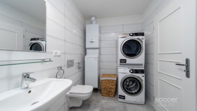 Nadstandardní velmi krásný byt ve vile se zahradou.