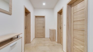 Pronájem krásného bytu 2+kk/zahrada, 60 m², ul. Dělnická, Nové Jirny