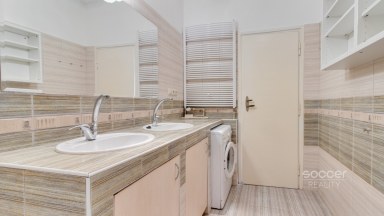 Prodej bytu 3+1, 87,5 m2 + 48,8 m2 terasy, ulice Patočkova, Praha 6 - Střešovice.