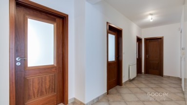 Pronájem bytu 4+kk/T/S/G, 156 m2, ul. Šlikova, Praha 6 – Břevnov.