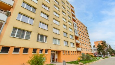 Pronájem bytu 2+1/B, 64 m², Mladá Boleslav, ulice U Stadionu.