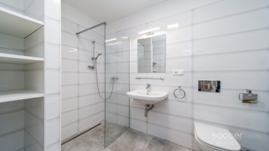 Velmi krásný nadstandardní byt ve vile se zahradou.