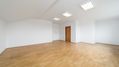 Kanceláře  (23 m² – 123 m²) – Jesenice u Prahy