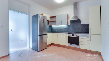 Hezký nadstandardní byt 3+kk, 76 m2, Černošice - Mokropsy.