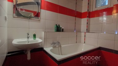 Pronájem bytu 2+kk/T, 60 m2, ul. Jirečkova, Praha 7 - Holešovice.