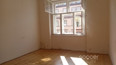 Pronájem bytu 2+kk, 45m2, Praha 5 - Smíchov, ul. Grafická.