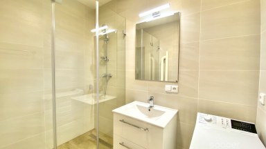 Velmi hezký byt po rekonstrukci ve vyhledávané lokalitě.