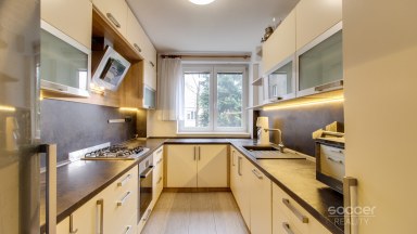 Pronájem bytu 3+kk, 70 m² + sklep, Praha 6 – Břevnov, ul. Pod Královkou.