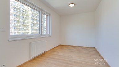 Pronájem bytu 2+kk/T/G/S, 59 m2, ul. Poděbradská, Praha 9 - Vysočany.