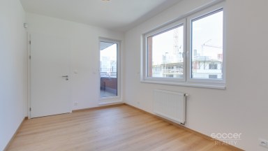 Pronájem bytu 2+kk/T/G/S, 59 m2, ul. Poděbradská, Praha 9 - Vysočany.