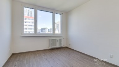 Pronájem bytu 4+kk/L/komora, 65 m² + lodžie 7 m², Praha 4 – Krč, Horáčkova ulice.
