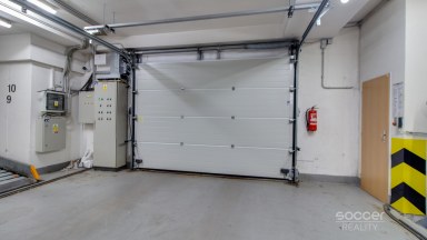 Pronájem garážového stání nebo dvou garážových stání v ulici Herlíkovická, Praha 9 - Kbely.