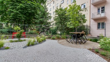Pronájem bytu 1+kk/Sklep/Wellness, 36 m², Praha 3 – Vinohrady, ul. Vinohradská.