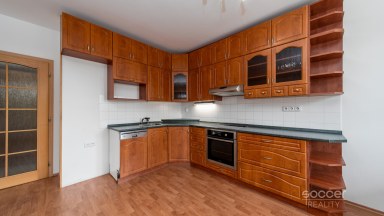 Prodej bytu 3+kk/B/PS, 64 m², ul. Pražská, Šestajovice.