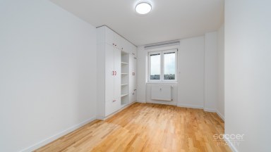Prodej bytu 3+kk/sklep, 74+2,5 m2 v ulici Loudova, Praha 3 – Žižkov.
