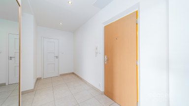 Prodej bytu 3+kk/sklep, 74+2,5 m2 v ulici Loudova, Praha 3 – Žižkov.