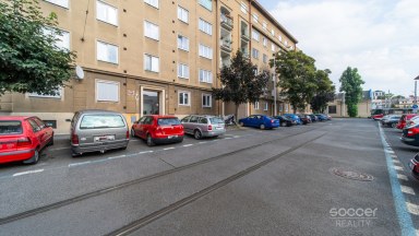Prodej bytu 3+kk/sklep, 74+2,5 m2 v ulici Loudova, Praha 3 – Žižkov.