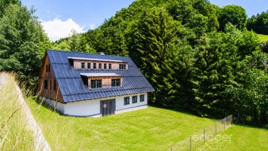 Pronájem chalupy v srdci Krkonoš – Svoboda nad Úpou (380 m²)