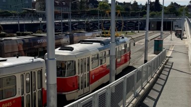 Pronájem novostavby bytu 2 + kk/L/G/S v Praze 15 - Hostivař, ulice Arnošta Staňka.