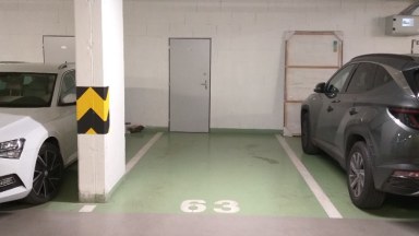 Pronájem garážového stání a přiléhajícího sklepa v rezidenčním projektu Zahrady Rokytka, ul. Modrého