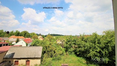 Pronájem pěkného bytu 3+kk 55 m2  v centru Neveklova, okres Benešov.